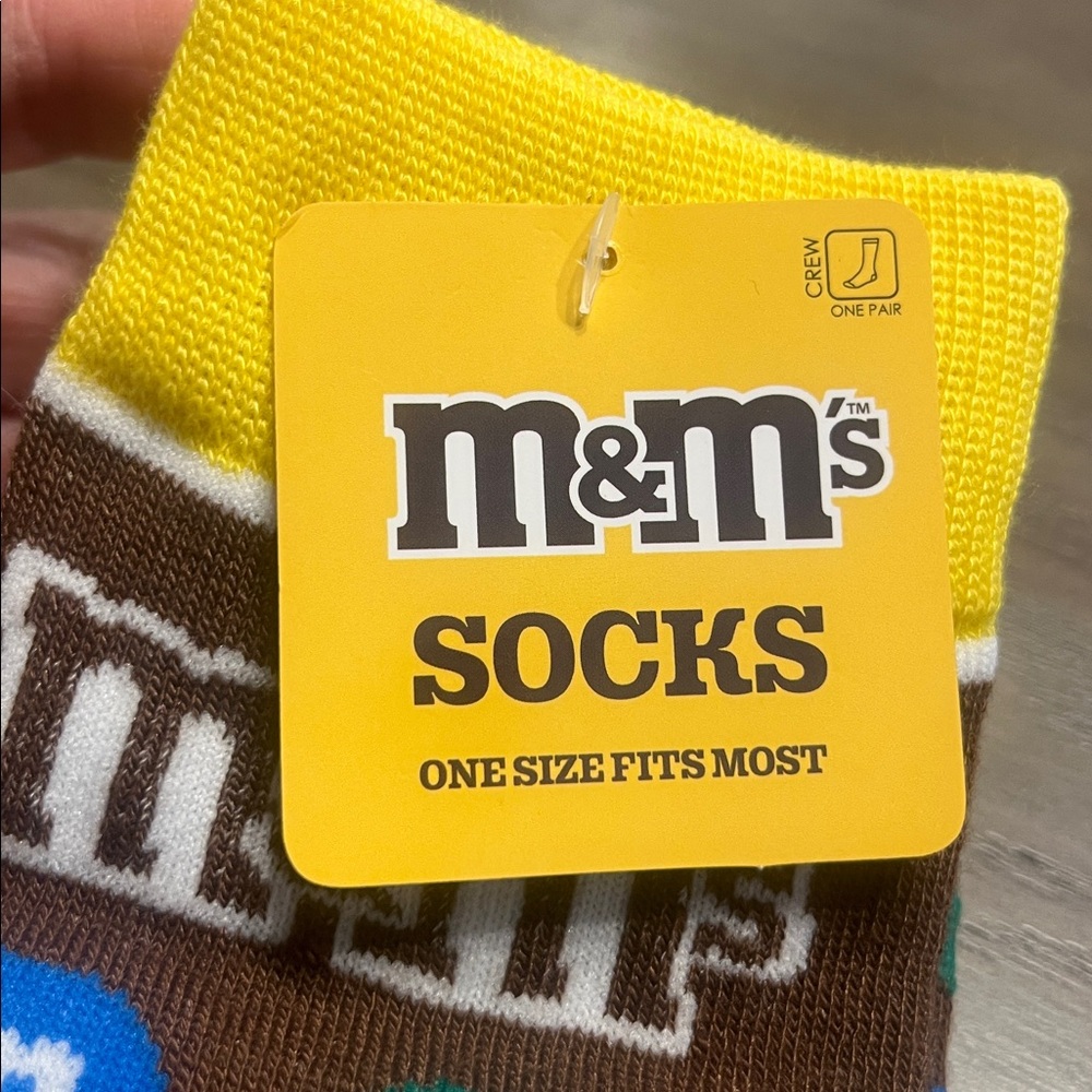 NEW M&Mโs Crew Socks x FOUR PAIRS! - Picture 5 of 8